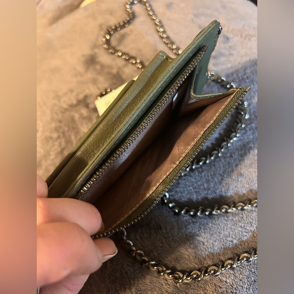 Overland “Izmir” Leather Phone Wallet w/ Chain Strap in Hunter Green - Picture 3 of 15